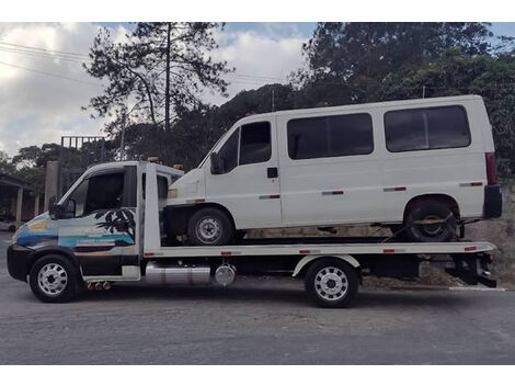 Remoção de Vans na Estrada Benedito Cesário de Oliveira